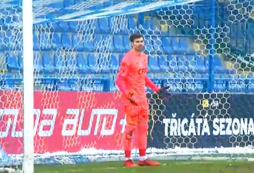 Alexi Pitu, la debutul pentru Bordeaux // sursă foto: Twitter @ girondins