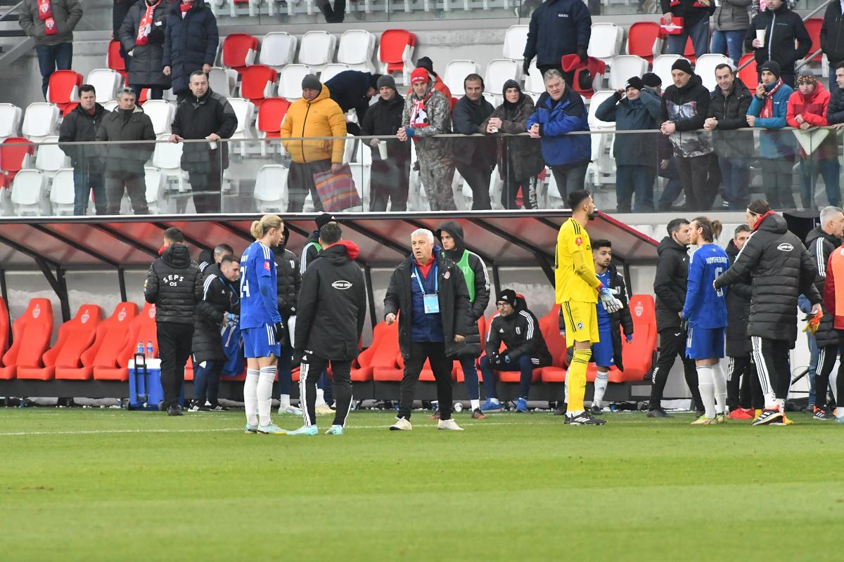 SEPSI - FCU CRAIOVA -- INTRERUPT