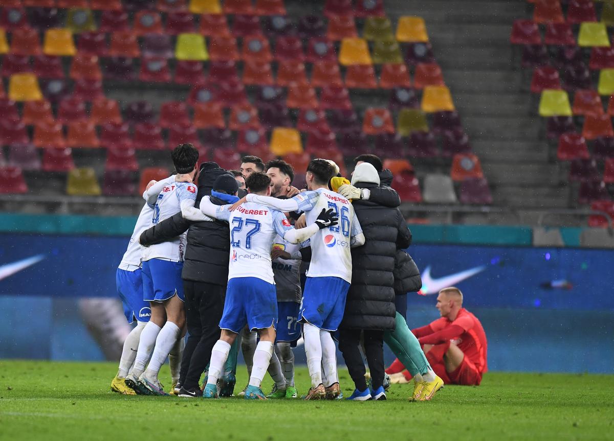 Surprins de reporteri » Strigătul lui Gică Hagi pe tunel, imediat după revenirea uluitoare cu FCSB