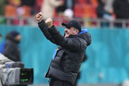 Adrian Pitu (47 de ani), fost mijlocaș la Steaua, Universitatea Craiova sau Oțelul, a numit jucătorul pe care Gică Hagi (57) îl aseamănă cu Ladislau Boloni (69), legendarul mijlocaș al Stelei și echipei naționale.
