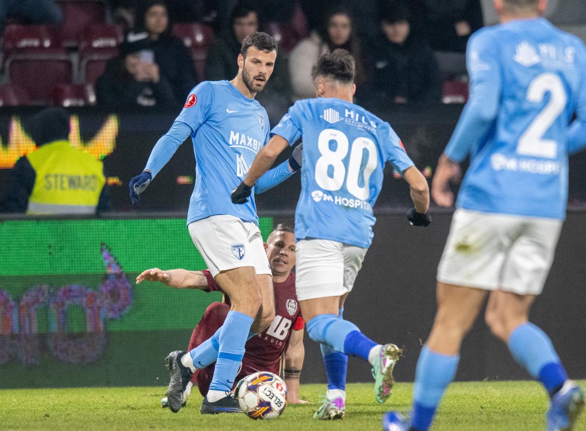 Debut perfect pentru Mutu » CFR Cluj a zdrobit-o pe Voluntari: Deac, 3 pase de gol! Clasamentul + notele GSP