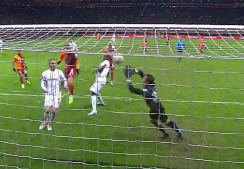 Florin Niță, cea mai frumoasă și eficientă paradă la Galatasaray - Gaziantep 2-1
