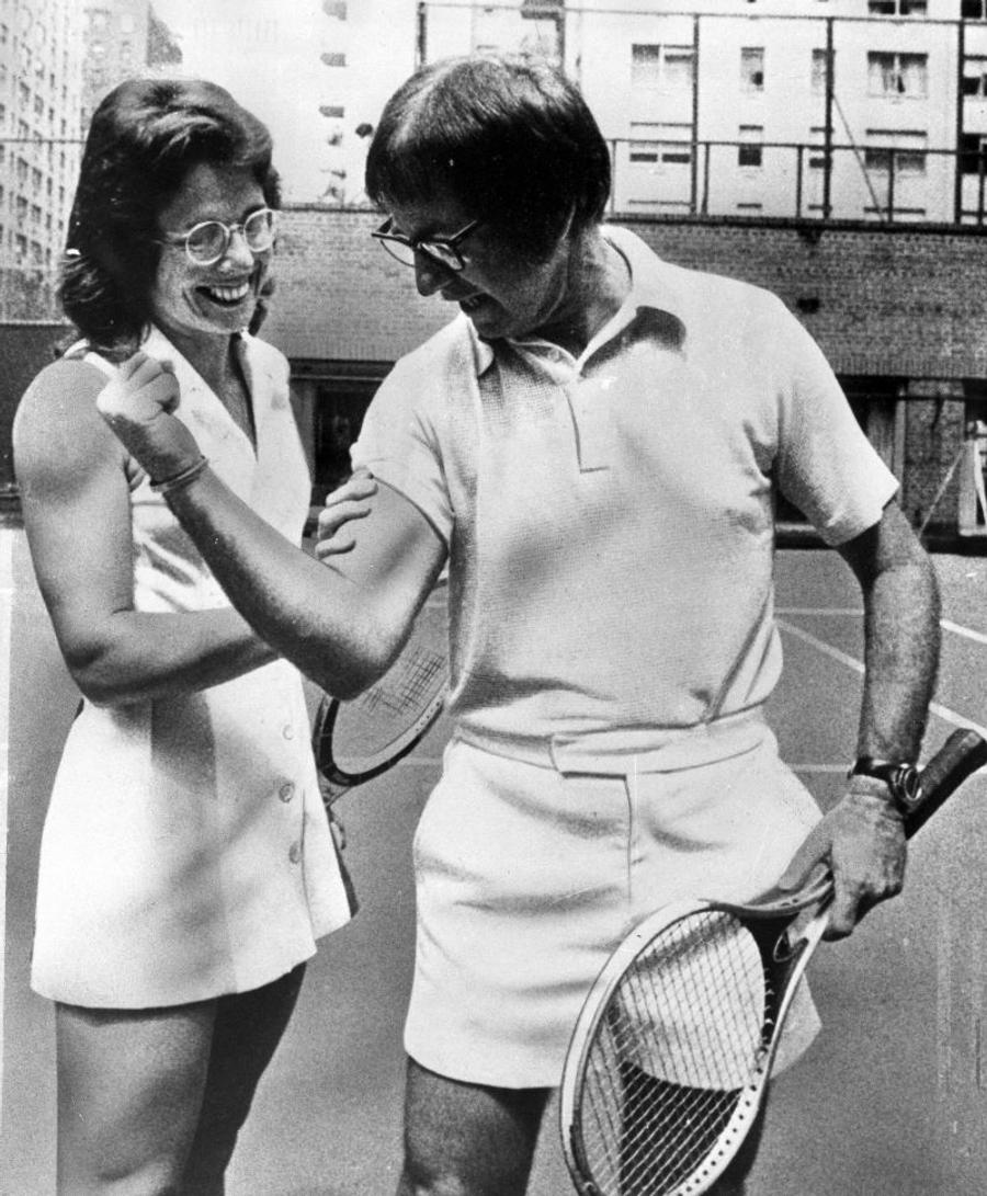 Billie Jean King și Bobby Riggs în 1973 Foto: Imago Images O rachetă a lui Rafael Nadal, cea mai scumpă din istorie! » S-a vândut cu suma-record de 157.000 de euro