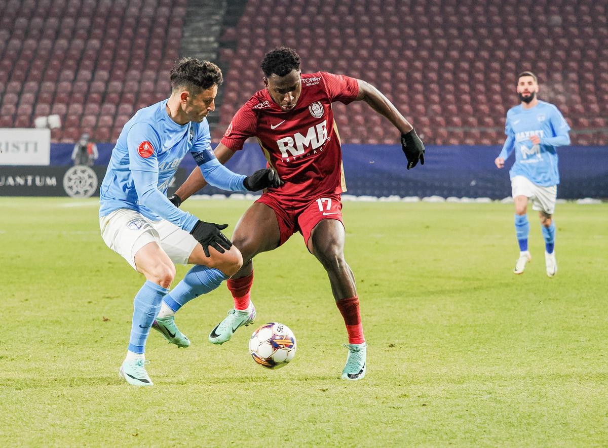 Debut perfect pentru Mutu » CFR Cluj a zdrobit-o pe Voluntari: Deac, 3 pase de gol! Clasamentul + notele GSP