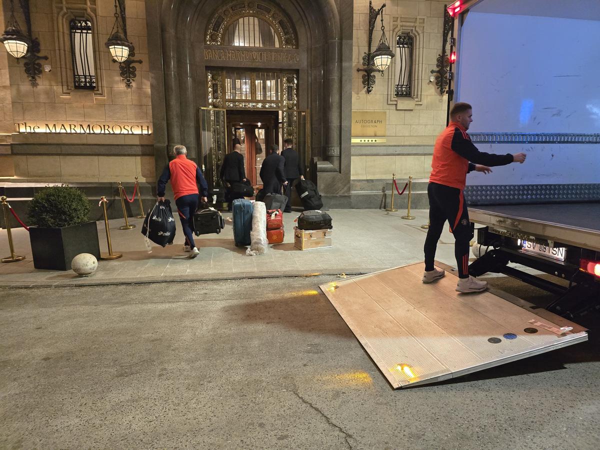 Manchester United a sosit la hotelul Marmorosch din București