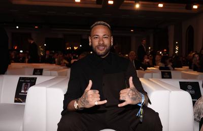 Prăbușire incredibilă a lui Neymar » De câte ori câștigă mai puțin la Santos față de salariul din Arabia Saudită!