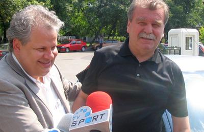 Jean Valvis a auzit la telefon de moartea lui Dinu Gheorghe: „Aoleu!” » Dezvăluiri emoționante: „Mi-aduc aminte de bucuria lui uriașă de la Hamburg...”