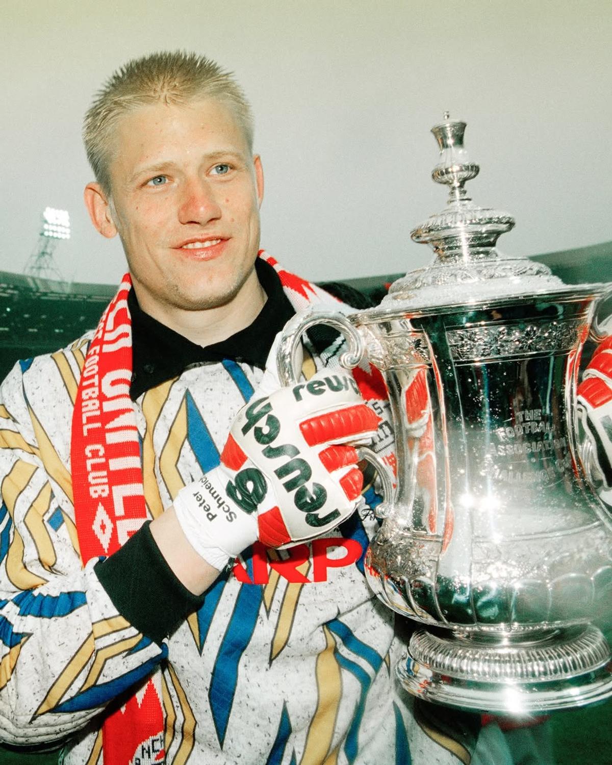 Ce au în comun Ianis Hagi și Kasper Schmeichel? Concluzia uriașului Peter Schmeichel, în interviul-eveniment pentru GSP: „E o povară! Nu e deloc corect”