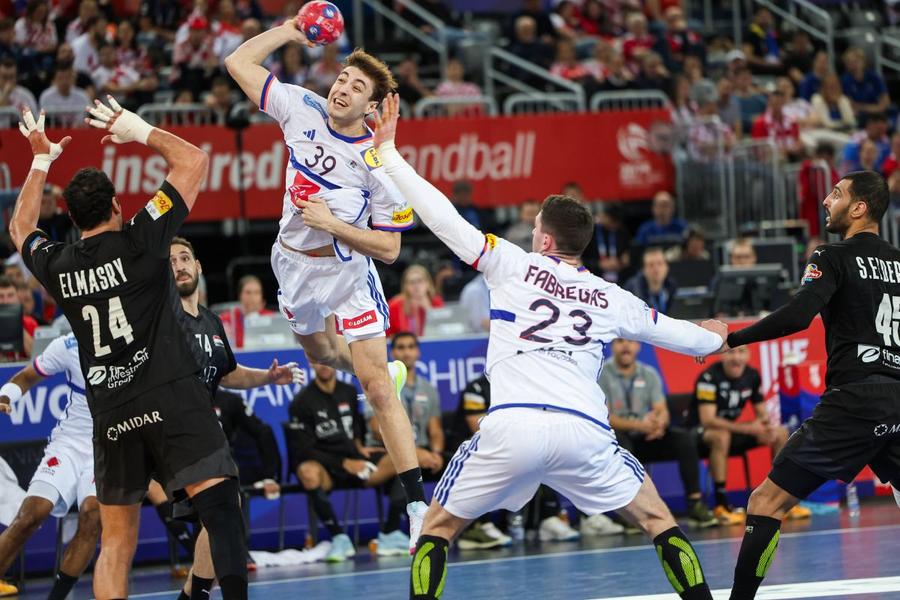 ULUITOR ce s-a întâmplat la Campionatul Mondialul de handbal » Calificare în semifinale cu 0,3 secunde înainte de final + Ultima fază va rămâne în istorie
