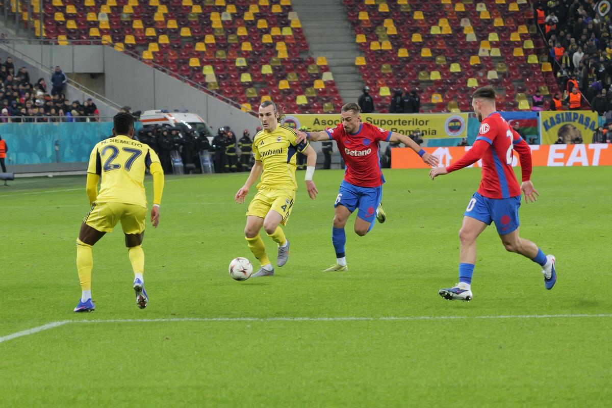 „La fel ca în campionat” » Elias Charalambous explică ce i-a lipsit FCSB-ului în Europa League: „Marea problemă”