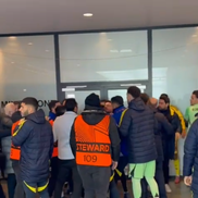 Scandal la pauza meciului FCSB - Fenerbahce // Capturi FOTO: Digi Sport