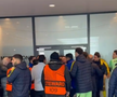 Scandal la pauza meciului FCSB - Fenerbahce // Capturi FOTO: Digi Sport