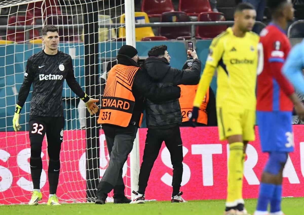 Imagini de la FCSB - Fenerbahce, în ultima etapă din grupa de Europa League // foto: Andrei Furnigă și Cristi Preda (GSP.ro)