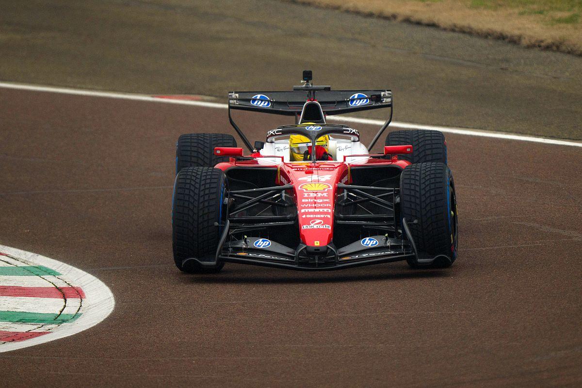 Lewis Hamilton a dezvăluit următorul obiectiv al Ferrari: „Toată lumea lucrează foarte mult”