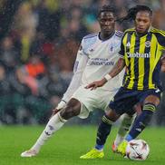 Fenerbahce cu sponsorul Chobani pe piept / Foto: Imago Images