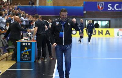 VIDEO Florentin Pera, după calificarea campioanei SCM Rm. Vâlcea în „sferturile” Ligii Campionilor: „Ar fi un miracol să mergem în Final 4!”
