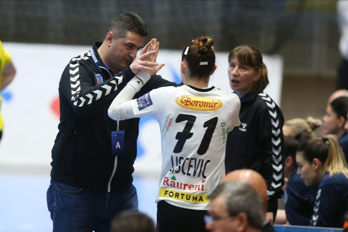 SCM RM VÂLCEA - SAVEHOF 28-20 // VIDEO+FOTO Victorie și calificare! Campioana României e în sferturile Ligii Campionilor