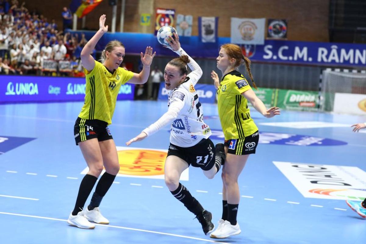 SCM RM VÂLCEA - SAVEHOF 28-20 // VIDEO+FOTO Victorie și calificare! Campioana României e în sferturile Ligii Campionilor