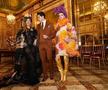 FOTO Anamaria Prodan, sexy pe marginea piscinei, la Ritz, citind ziarul + A apărut alături de fiica ei la Paris Fashion Week