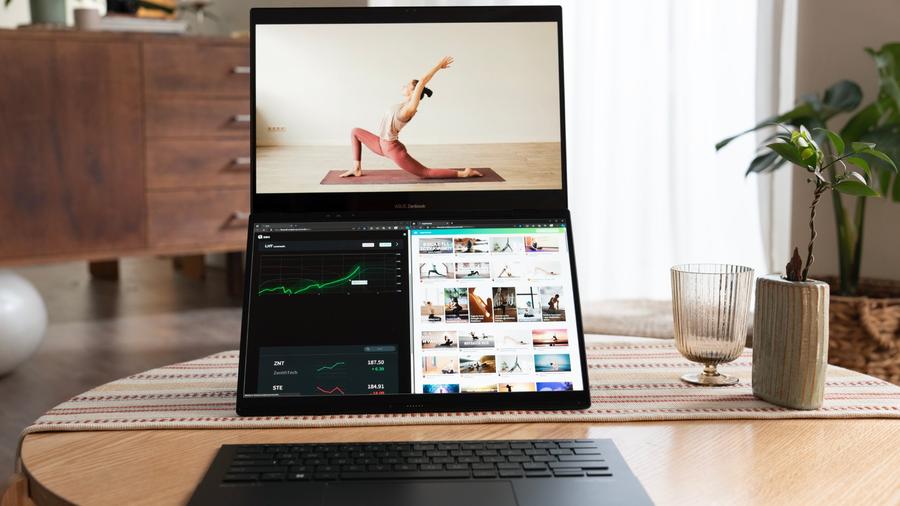 ASUS Zenbook DUO (UX8406): productivitate care se mulează pe felul tău de a lucra