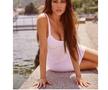 Iubita unui jucător de baschet a venit la meci îmbrăcată ca la club