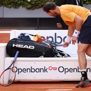 Andy Murray s-a răzbunat pe rachetă. Nu e la prima izbucnire (foto: Guliver/Getty Images)