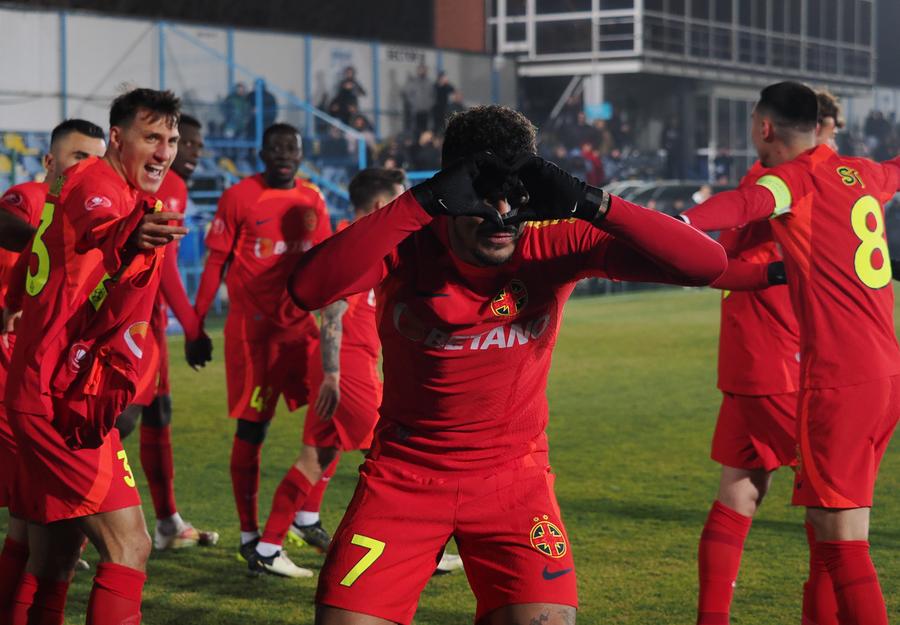 Ajungerea în play-off, adică evitarea retrogradării