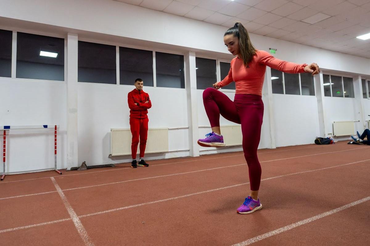 Andrea Miklos, încrezătoare înainte de startul la Campionatele Mondiale de atletism în sală: „Îmi plac provocările, sunt gata să dau ce am mai bun”