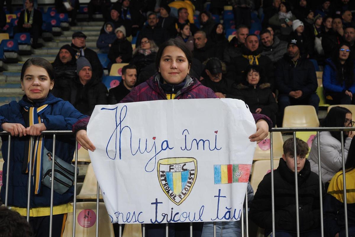 Așa se ia o decizie VAR în Superligă » Scene reprobabile surprinse de reporterii GSP