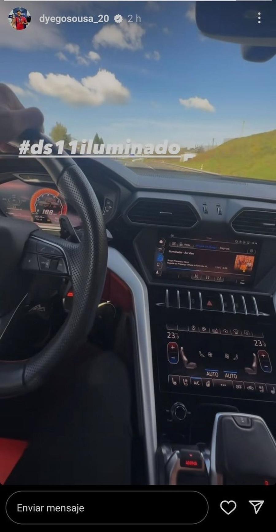 Dyego Sousa s-a filmat conducând cu 188km/h într-o zonă cu viteza maximă 120km/h Un internațional portughez s-a filmat în timp ce conducea cu aproape 200 km/h