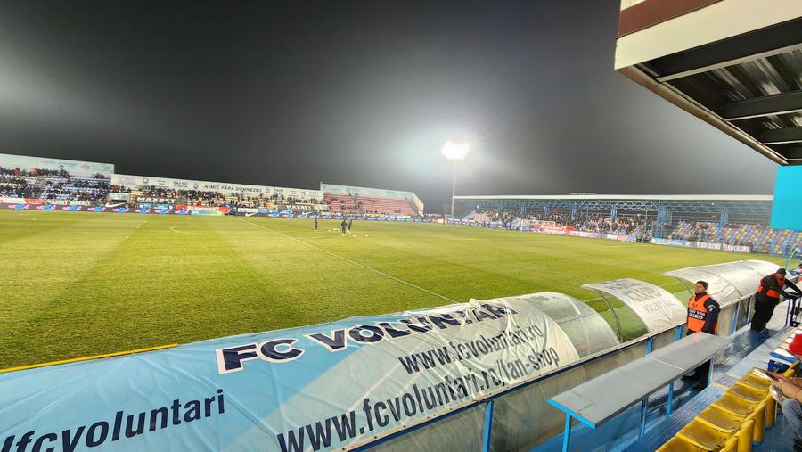 Ce „Comenie”! » Florinel o salvează de unul singur pe FCSB și o ține pe Rapid la 10 puncte! Clasamentul ACUM