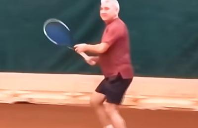 Imagini inedite » Stere Halep, partidă de tenis cu un celebru actor al României: „Bagă și tu mingea în teren!”