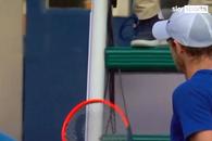 Andy Murray, tot mai aproape de retragere: „Habar n-am ce fac” » Și-a zdrobit racheta de scaunul arbitrului!