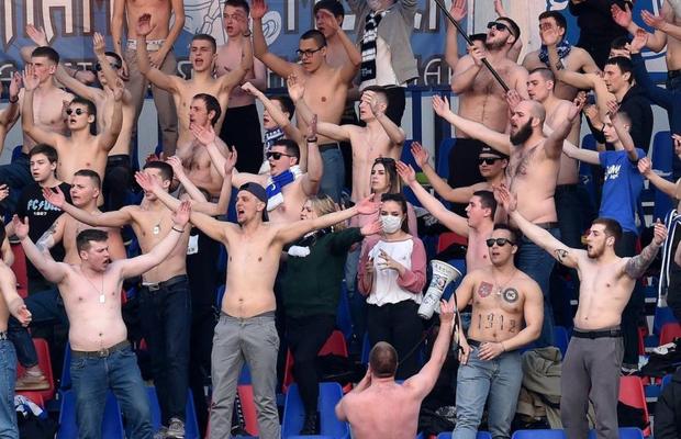 Explicația șocantă pentru care fotbalul continuă în Belarus: „Își termină banii, își termină alcoolul și ies să joace, chiar dacă li se spune că acolo e moartea”