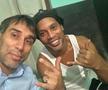 Ronaldinho (dreapta) și Nelson Cuevas (stânga) în închisoarea din Paraguay // sursă foto: twitter