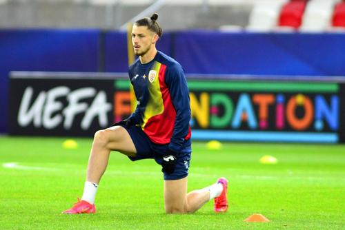 Radu Drăgușin nu a jucat încă la acest Campionat European U21 // foto: Imago
