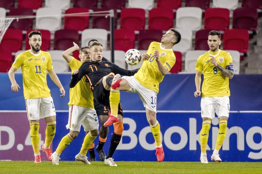 Marius Marin, primul din dreapta // foto: Imago