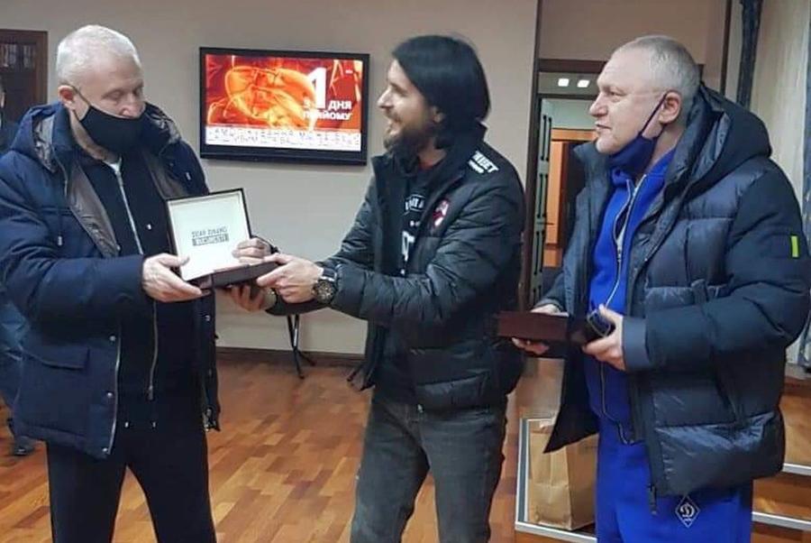 Dinamo visează la banii fraților Surkis! Cum s-ar putea implica pentru a salva clubul