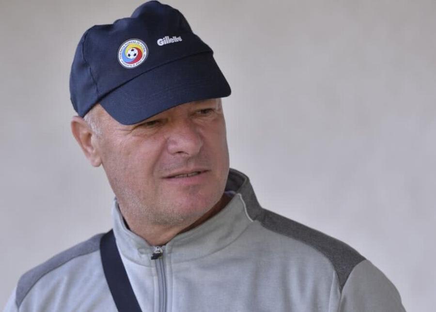 Ion Geolgău „Să te văd la duș cu mult săpun pe tine” » Ion Geolgău urmează să fie dat afară din FRF, în urma scandalului cu mama fotbalistului