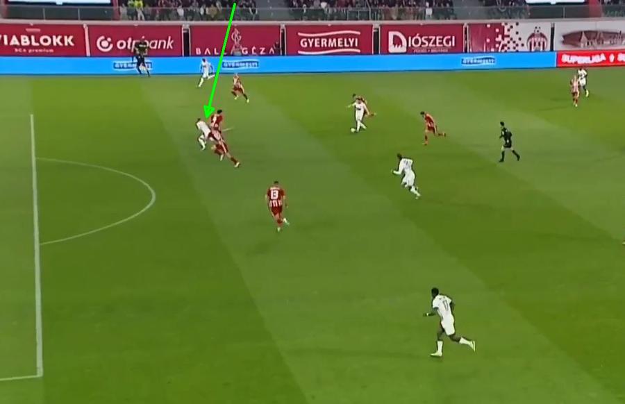 FOTO: Captură TV @Prima Sport 1 Fază controversată înaintea golului de 1-1 din Sepsi - CFR Cluj » VAR-ul n-a putut interveni