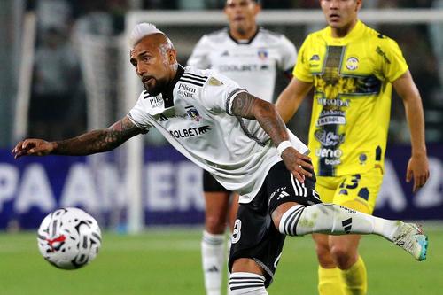 Arturo Vidal, în acțiune la Colo Colo / Foto: Imago