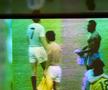 Schimb de tricouri Mircea Lucescu - Pele