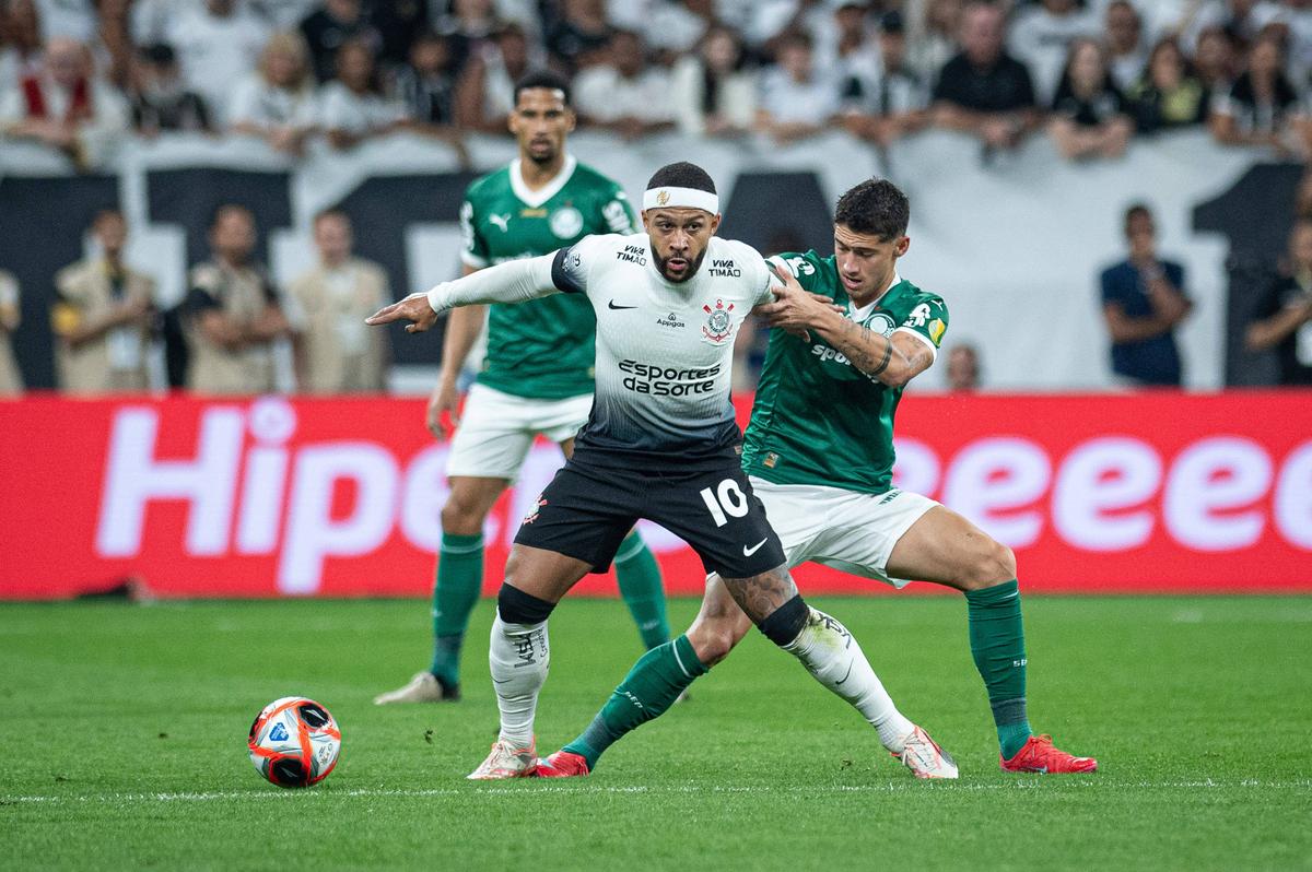 Galerie foto - Memphis Depay (Finala Campeonato Paulista 2025)