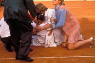 A fost înjunghiată pe teren, a căzut în depresie, a căutat refugiu în „munți” de chipsuri » Povestea colosală a copilului-minune care a scris istorie în tenis: „Încet și trist m-am împăcat cu viața”