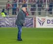 Marius Șumudică, nervos la pauza meciului Rapid - Universitatea Craiova