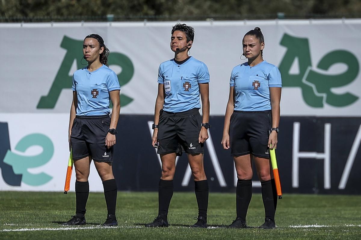 Prima femeie care arbitrează un meci în prima ligă masculină din Portugalia