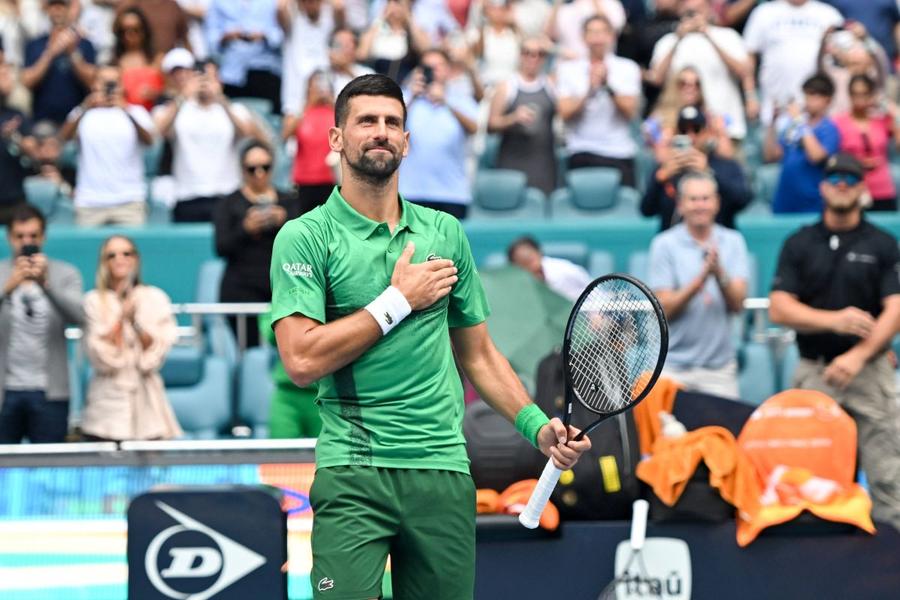 Novak Djokovic Ochiul lui Novak Djokovic nu arată bine! A fost fotografiat de aproape, iar imaginea îi îngrijorează pe fanii sârbului