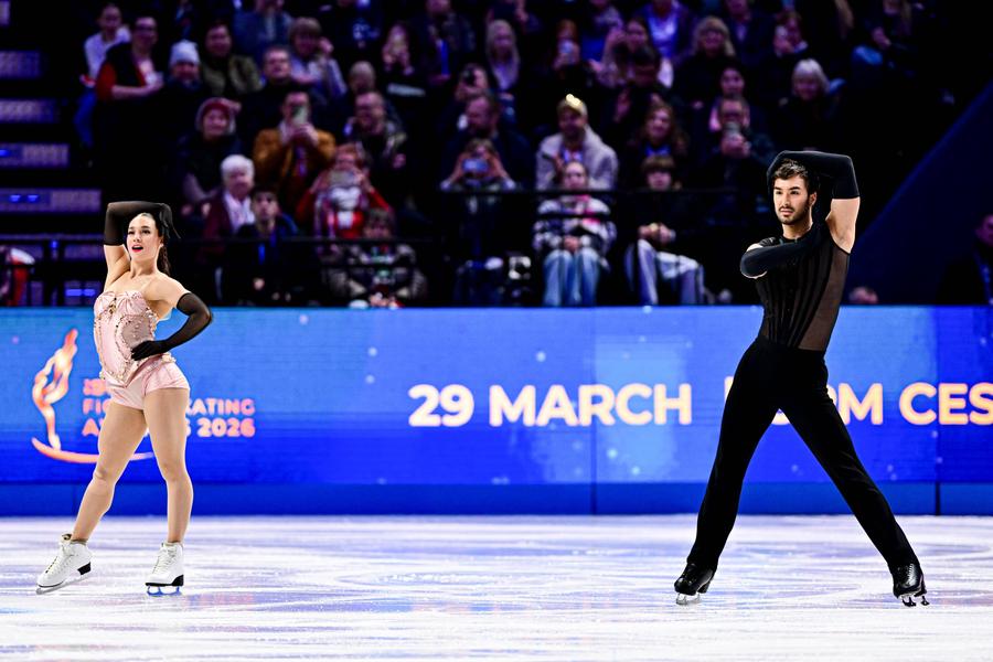 Laurence Fournier Beaudry, campioană olimpică, mondială și europeană în proba de dans alături de Guillaume Cizeron, a vorbit despre luptele sale din trecut cu anorexia și bulimia: „Astăzi, apreciez să văd corpuri musculoase”