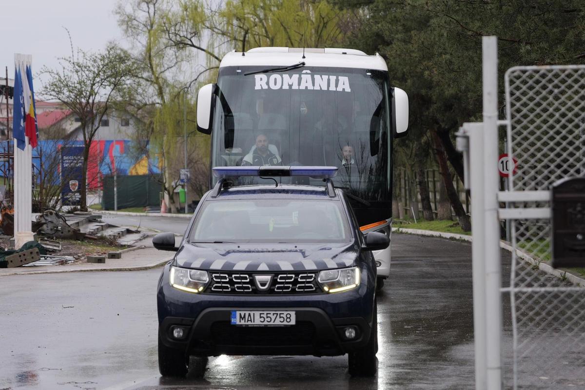Mircea Lucescu, dus de urgență la spital, după ce a leșinat la antrenament: „S-a pus pe un scaun și nu mai reacționa!”
