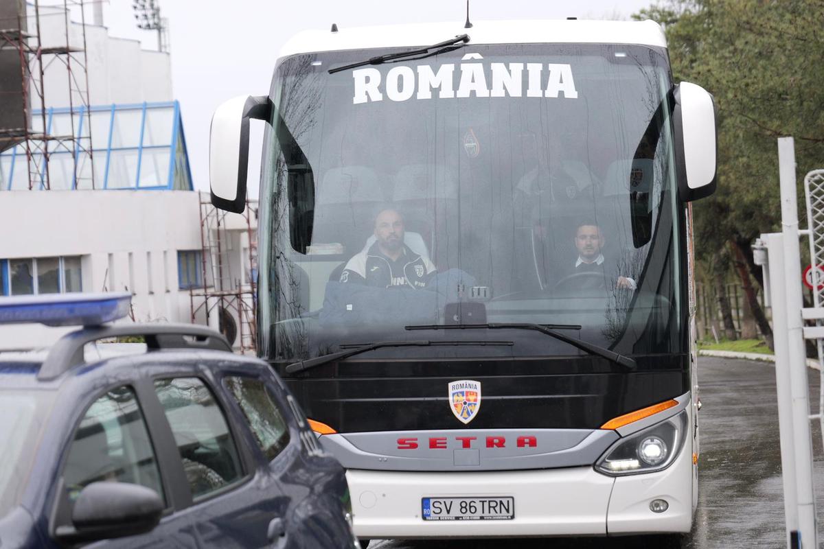 Mircea Lucescu, dus de urgență la spital, după ce a leșinat la antrenament: „S-a pus pe un scaun și nu mai reacționa!”